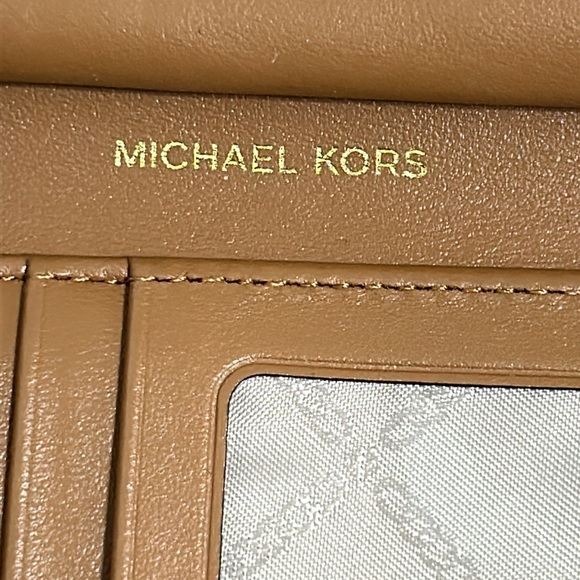 MICHAEL KORS  WALLET - Picture 6 of 10